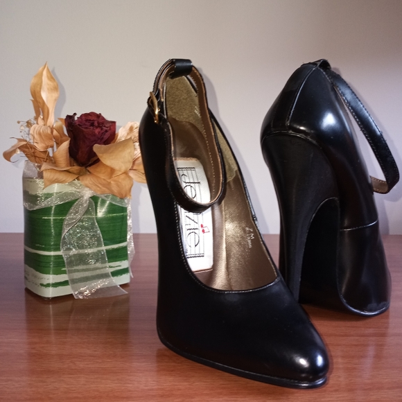 Very high stilettos shoes - Picture 2 of 2